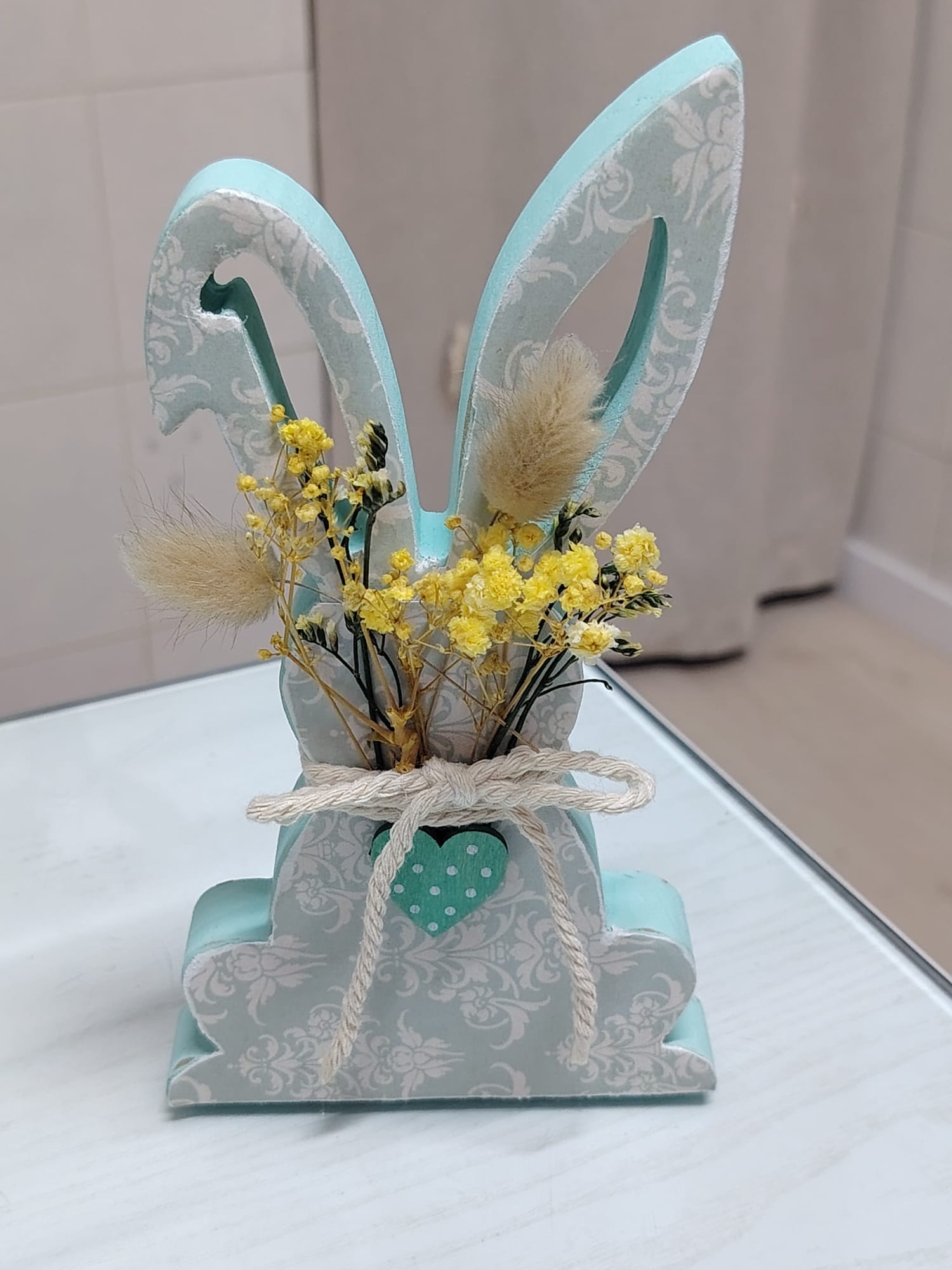 Silhueta de Coelho "Primavera Encantada"